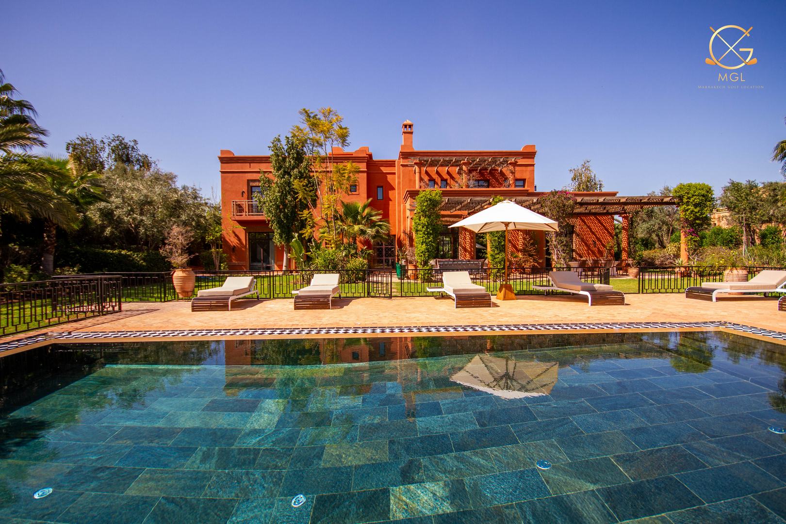 Villa 5 chambres/ piscine